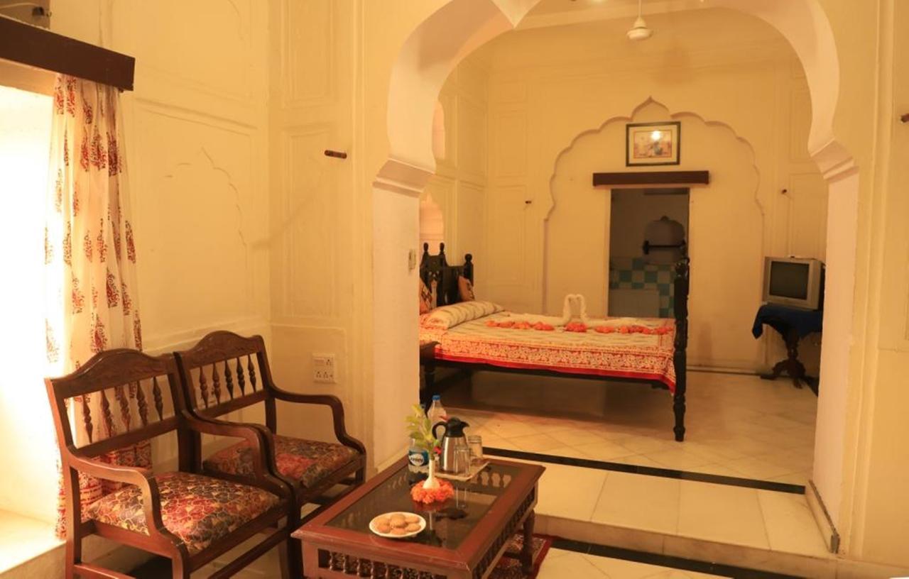 Mahal Khas Palace Bharatpur Exterior photo